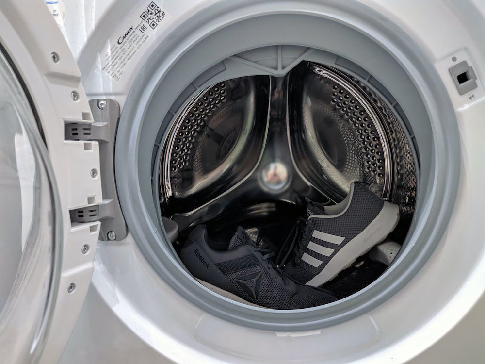 How to Find the Perfect Shoe Laundry?
