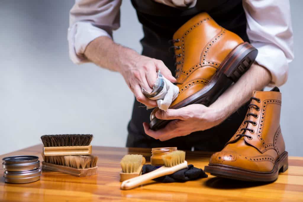 Leather Conditioning: Protect Your Bags & Shoes