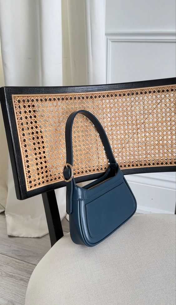 Leather Trends 2024: Bold Colors and Sustainable Statements